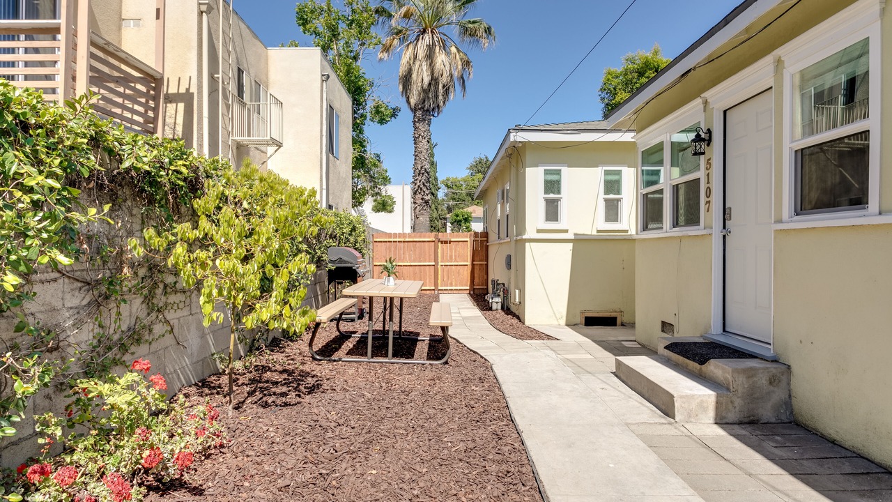Photo of Patio Balcony in Valley Village