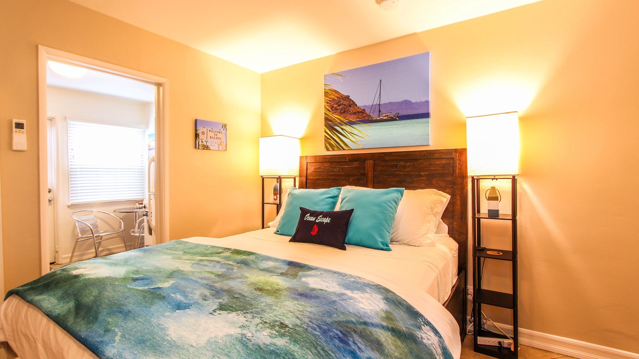 Photo of Bedroom in Lido Isle