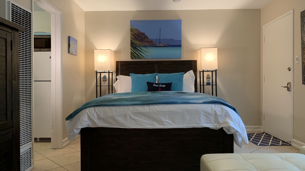 Photo of Bedroom in Lido Isle