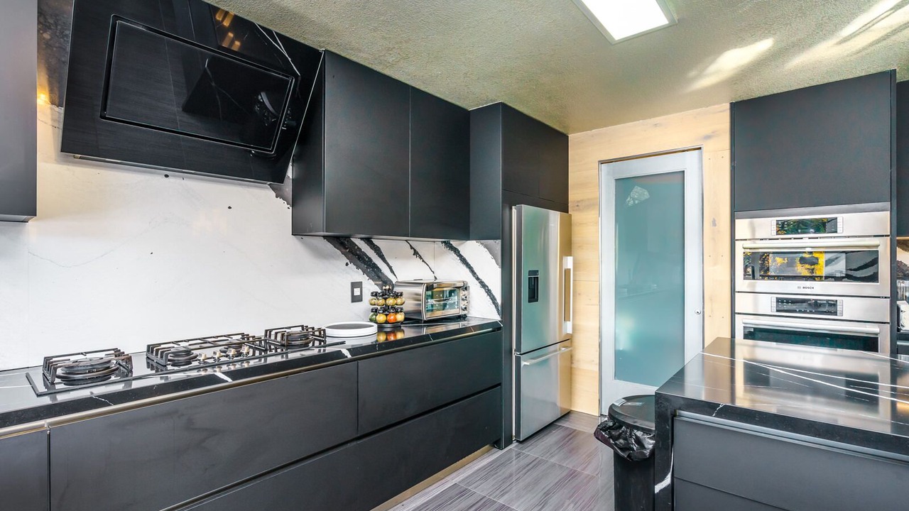 Photo of Kitchen in Groveland