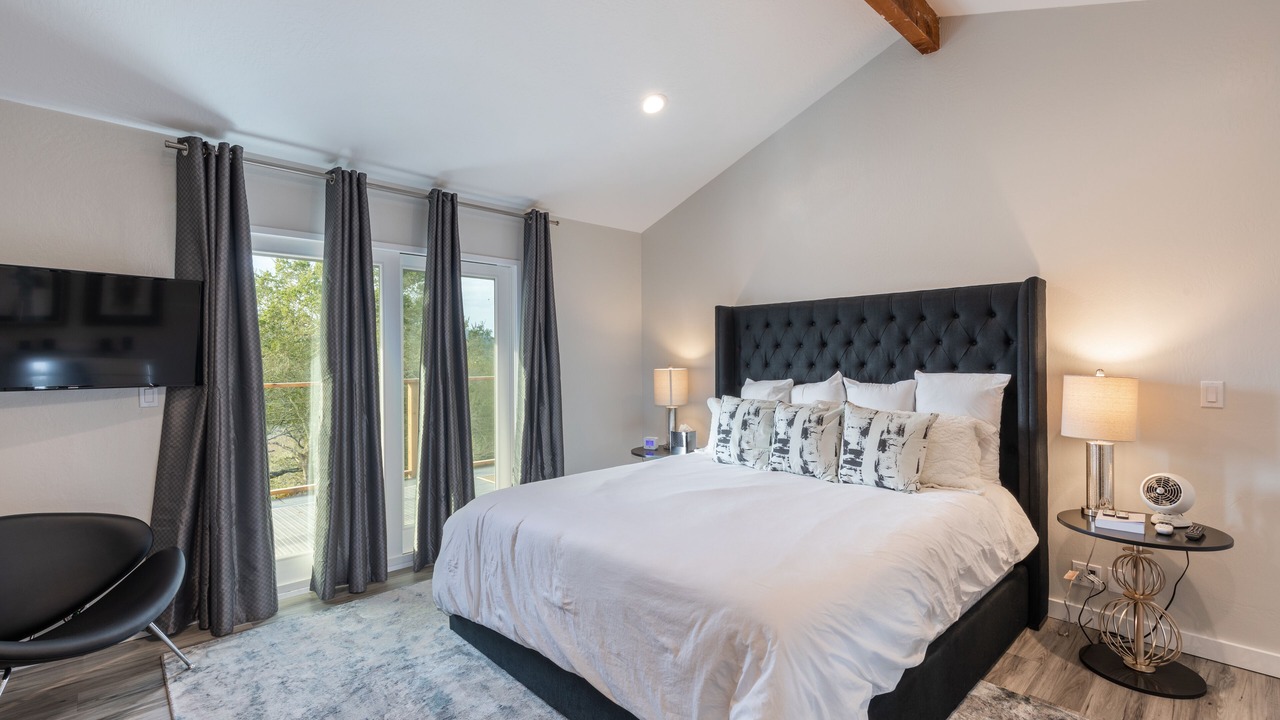 Photo of Bedroom in Glen Ellen
