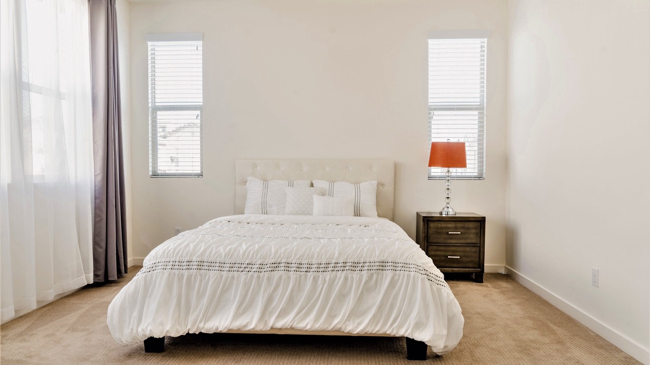 Photo of Bedroom in Lake Forest