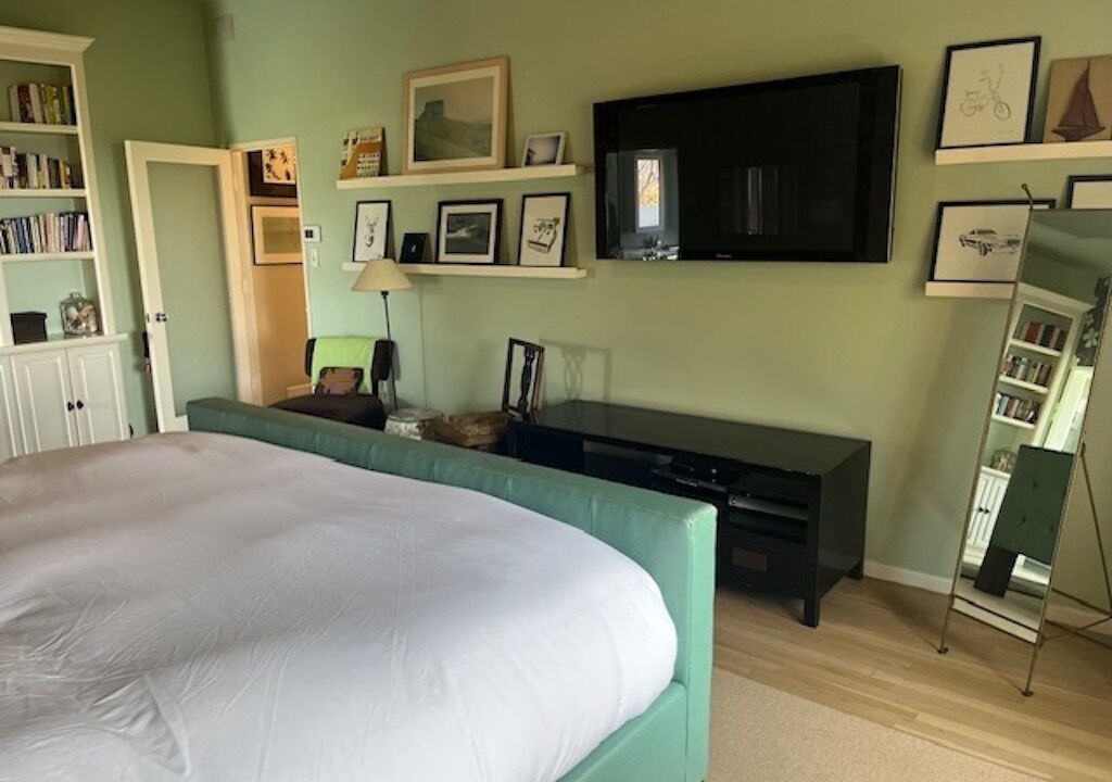 Photo of Bedroom in Hollywood Hills