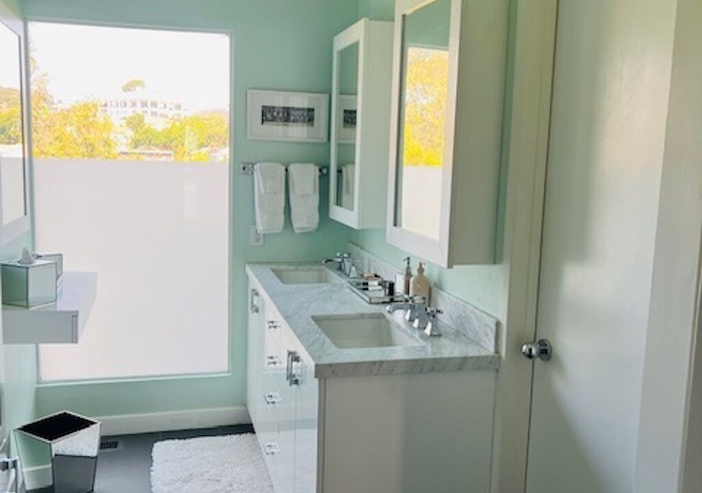 Photo of Bathroom in Hollywood Hills