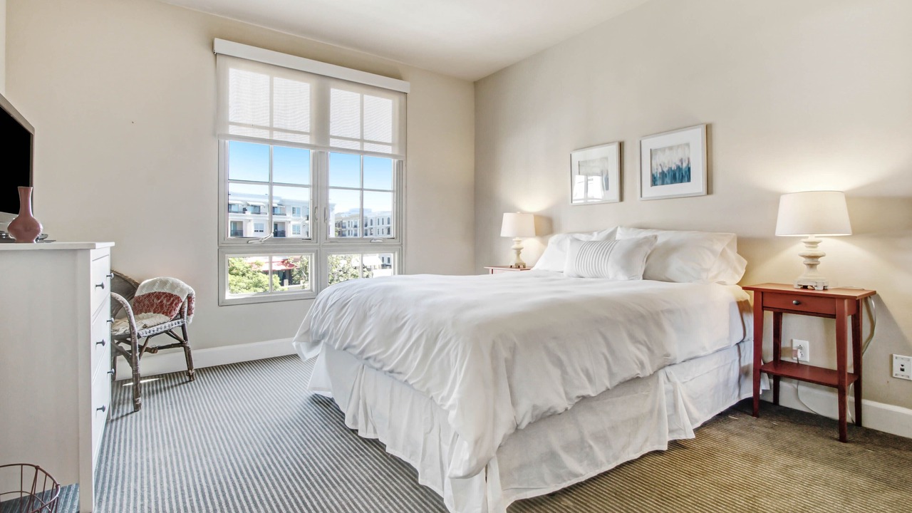 Photo of Bedroom in Downtown