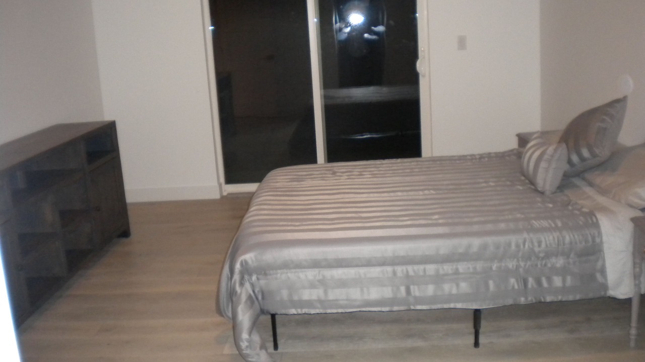 Photo of Bedroom in Tarzana