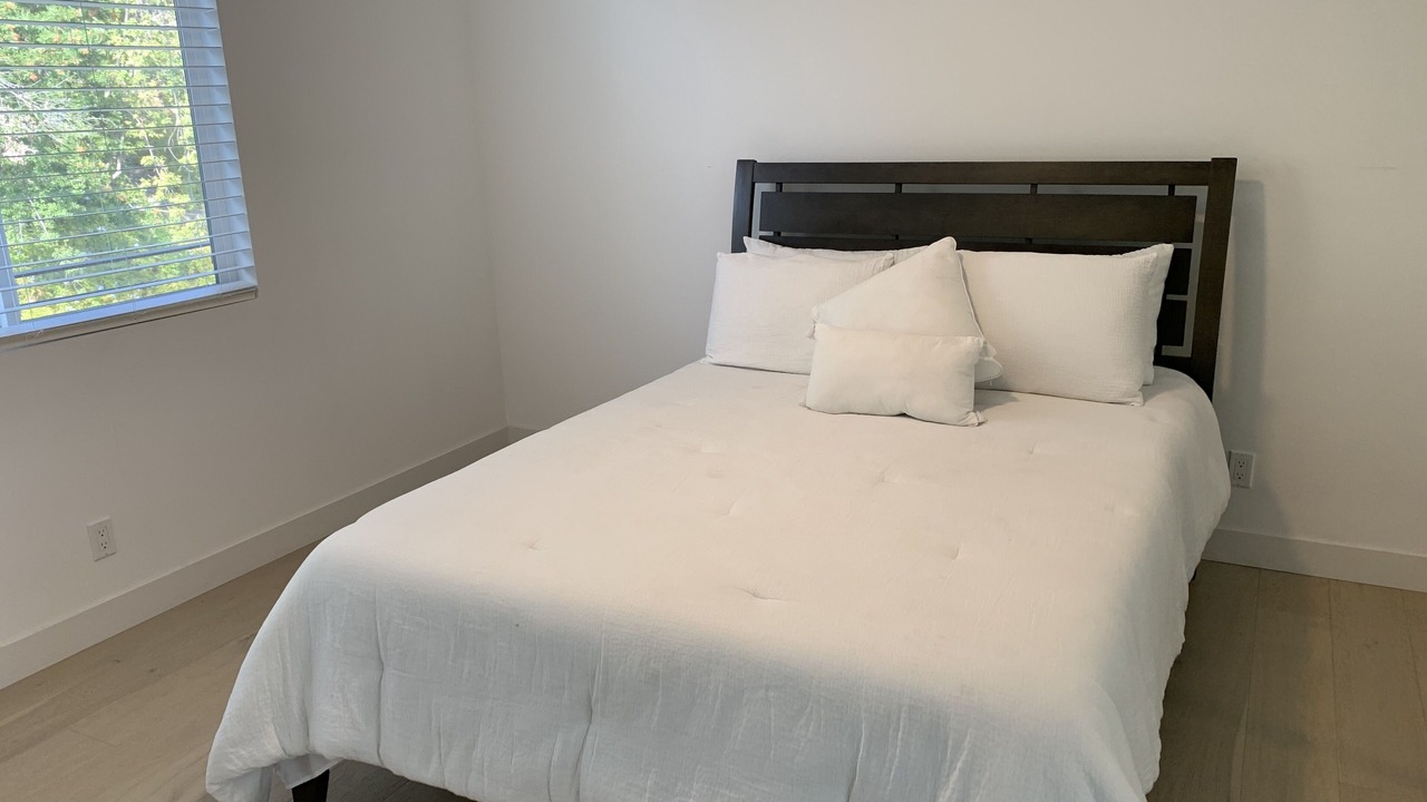 Photo of Bedroom in Tarzana