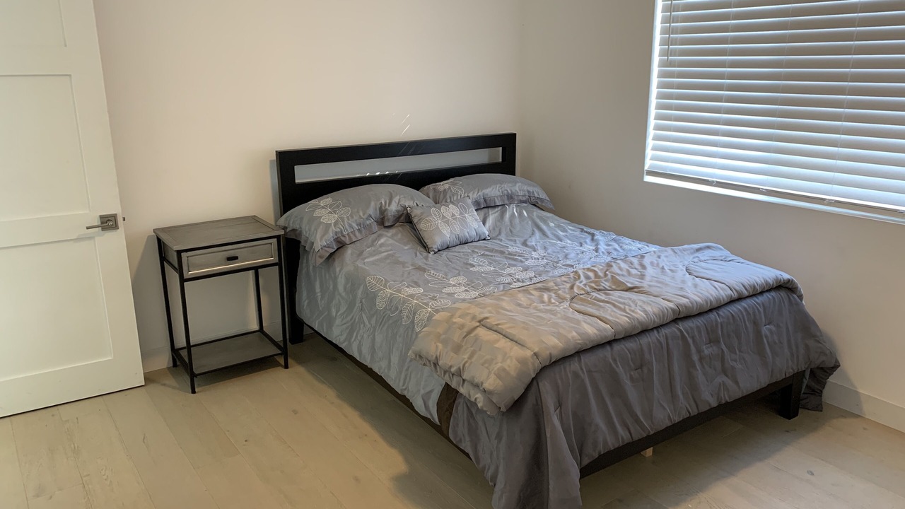 Photo of Bedroom in Tarzana