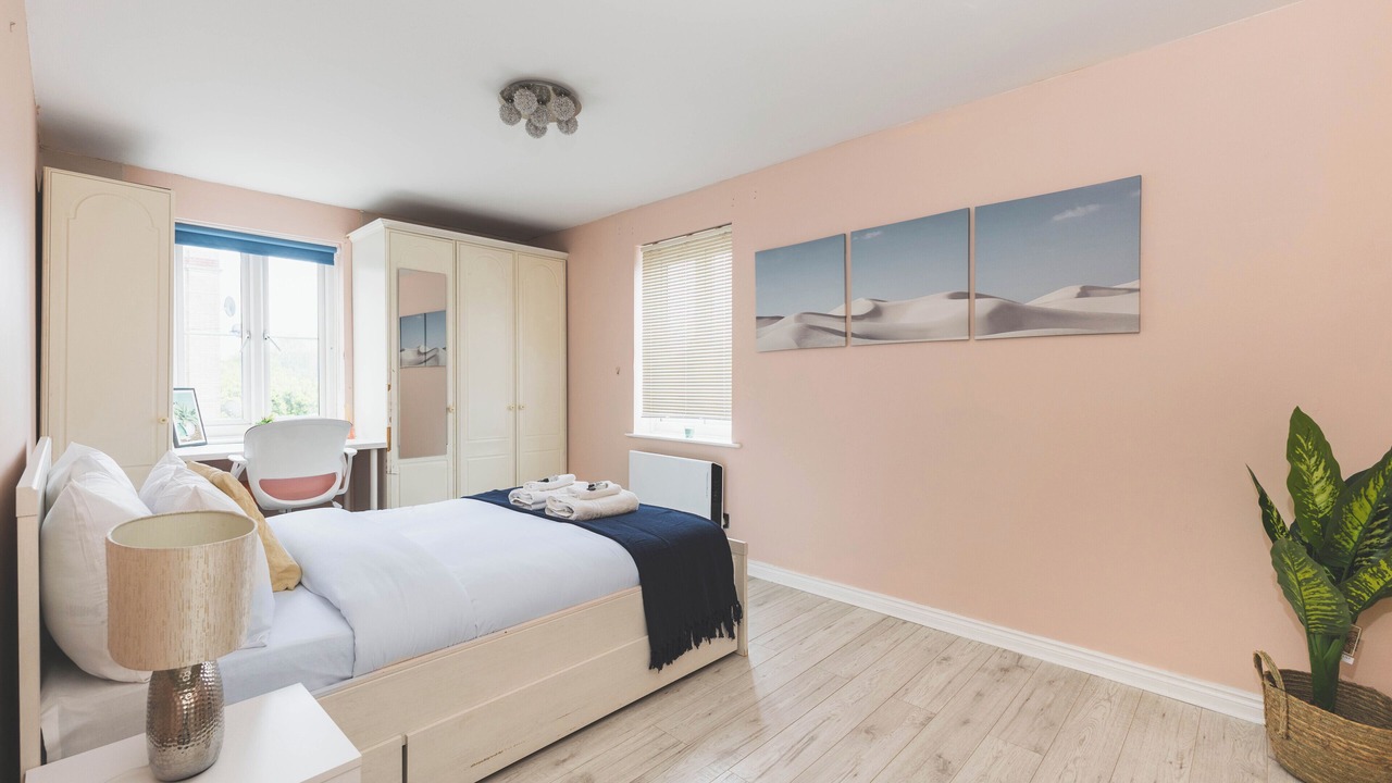 Photo of Bedroom in Newham