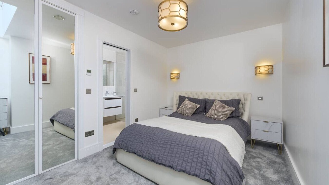 Photo of Bedroom in Frognal and Fitzjohns