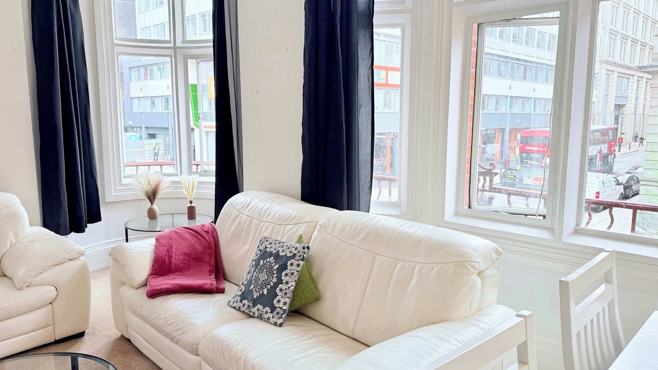 Photo of Livingroom in Business District