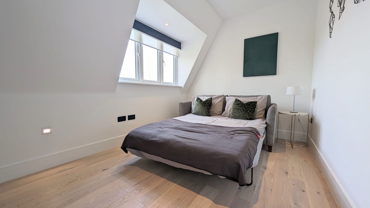 Photo of Bedroom in West Finchley