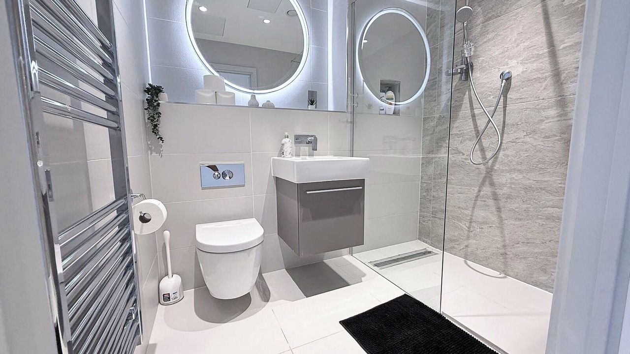Photo of Bathroom in St. Pancras and Somers Town