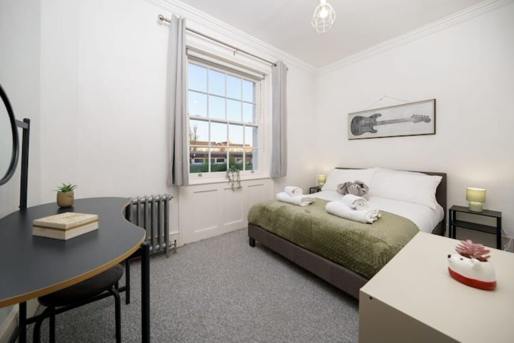 Photo of Bedroom in Camberwell