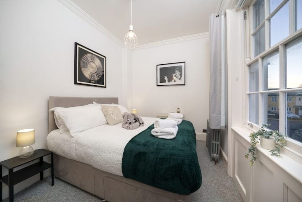 Photo of Bedroom in Camberwell