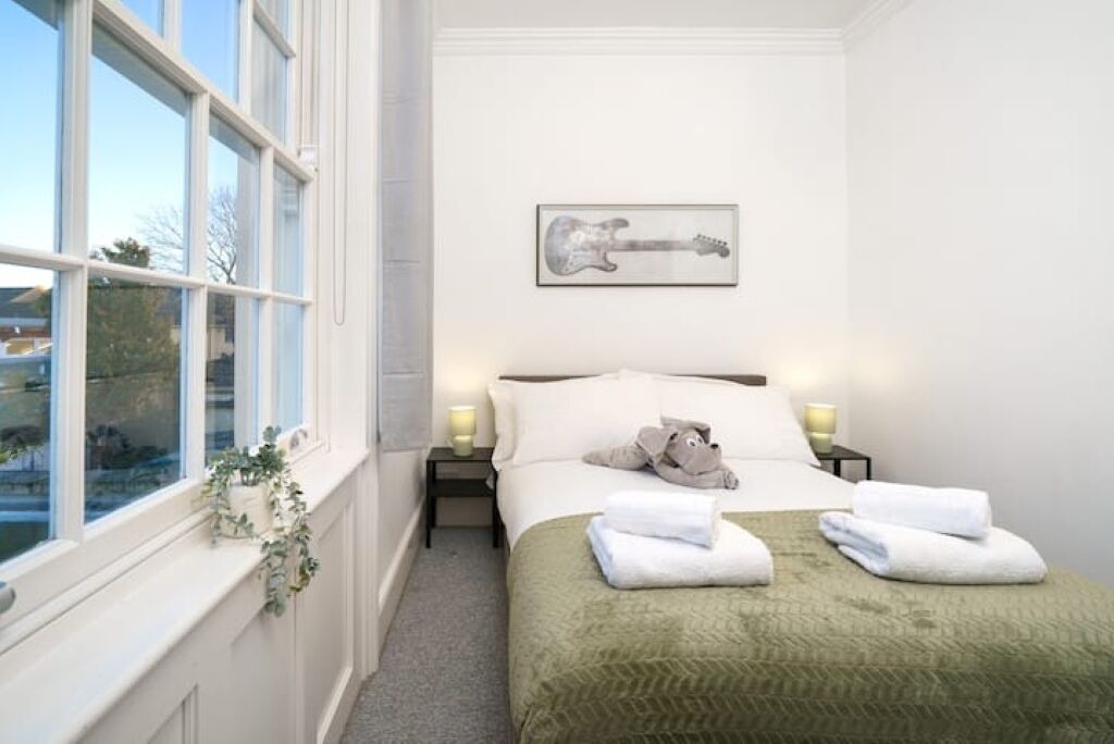Photo of Bedroom in Camberwell