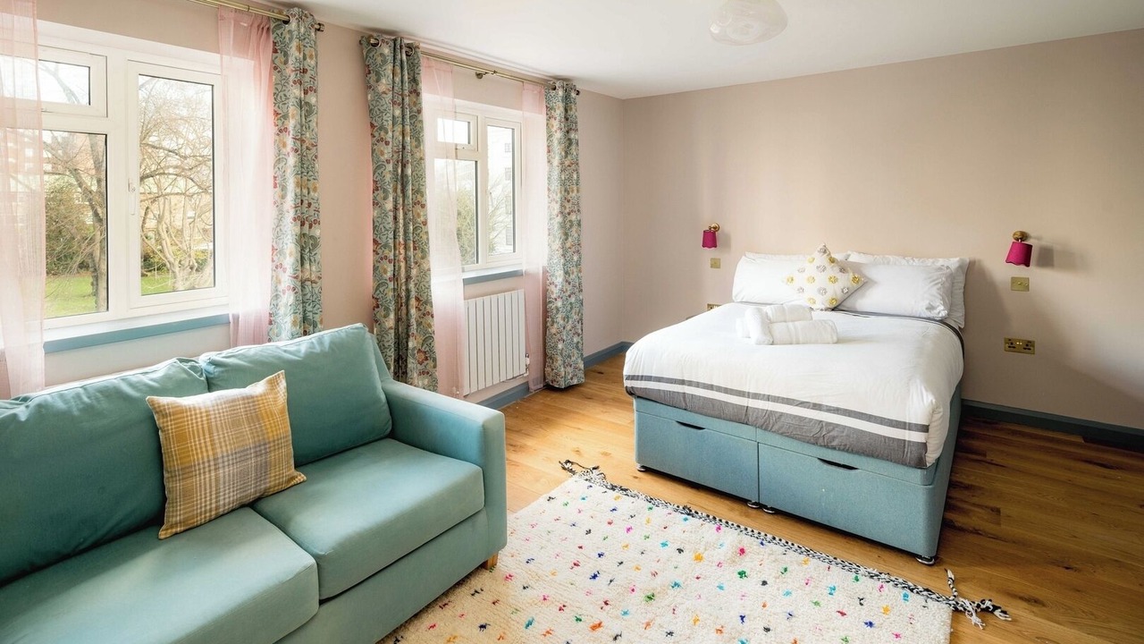 Photo of Bedroom in Bayswater