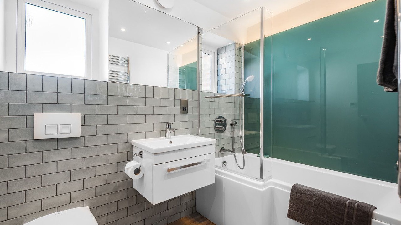 Photo of Bathroom in East Wittering