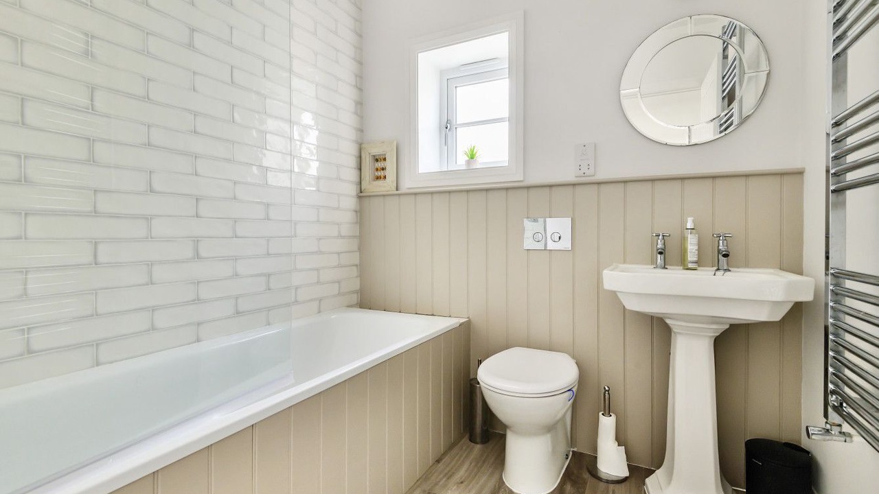 Photo of Bathroom in East Wittering