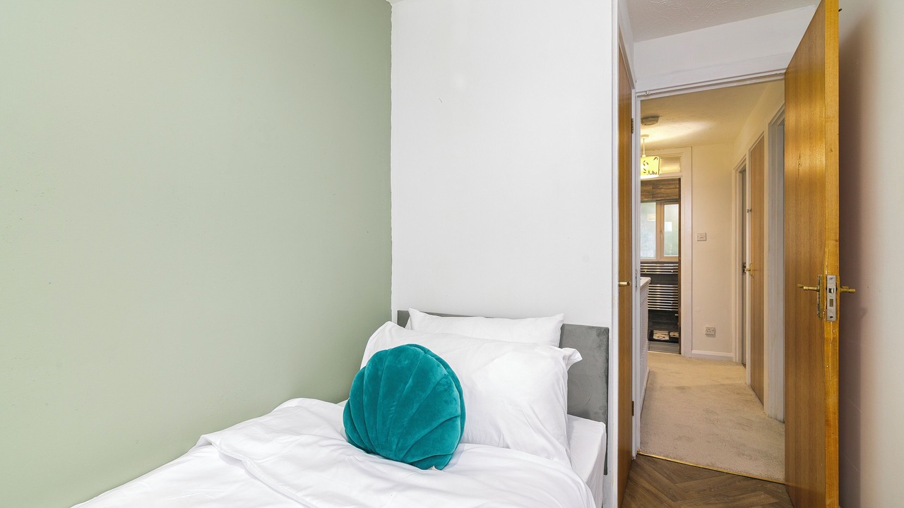 Photo of Bedroom in Custom House