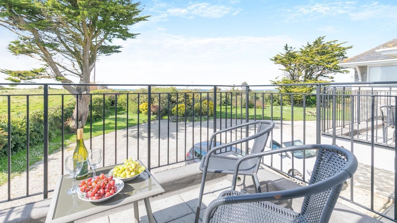 Photo of Patio Balcony in St Merryn