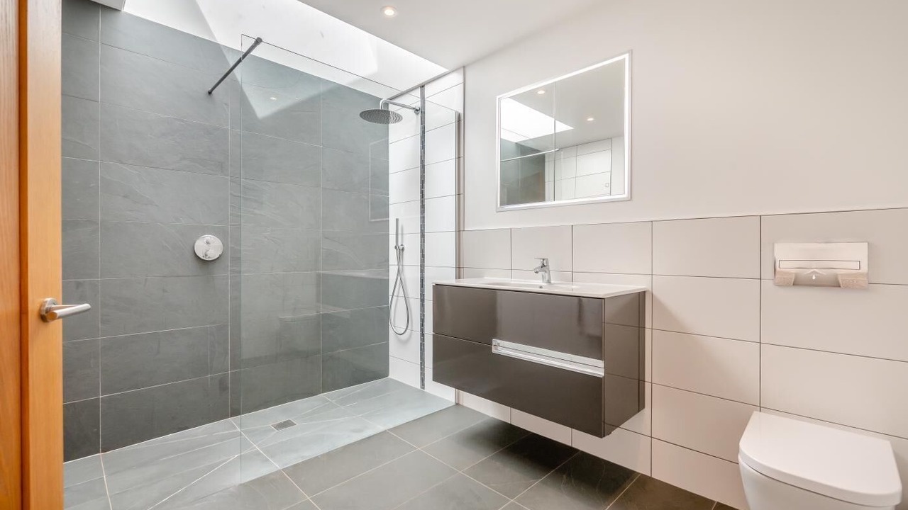 Photo of Bathroom in St Merryn