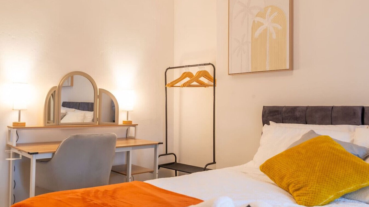 Photo of Bedroom in Mumbles