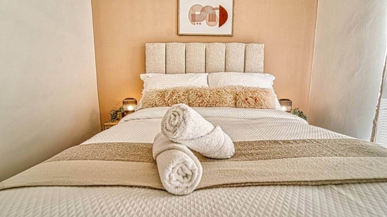 Photo of Bedroom in Tewkesbury