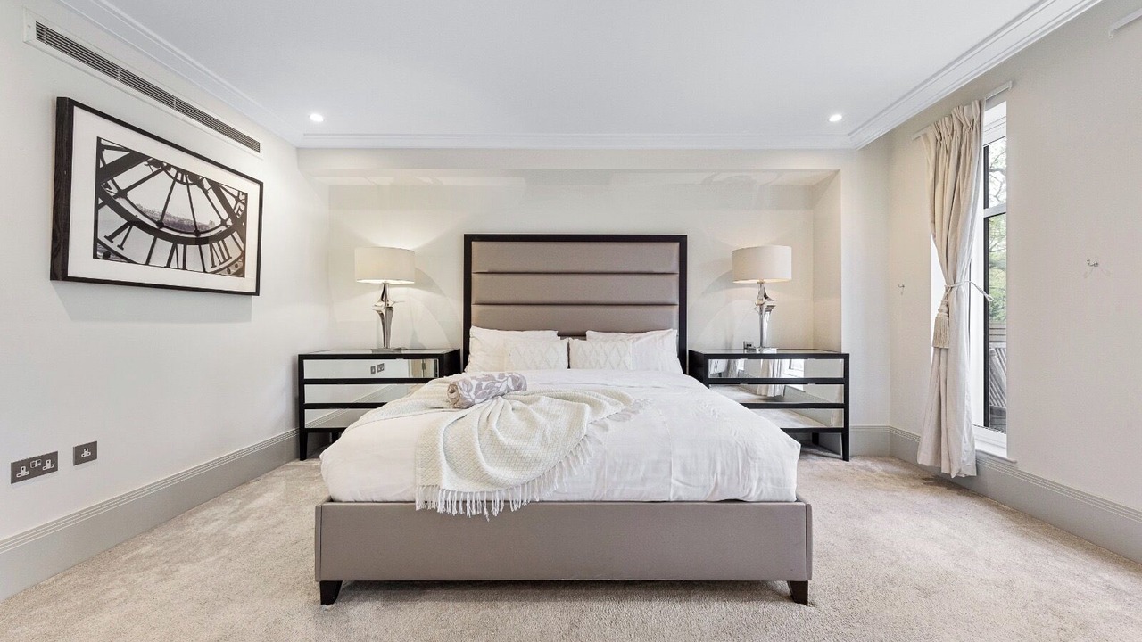 Photo of Bedroom in Mayfair