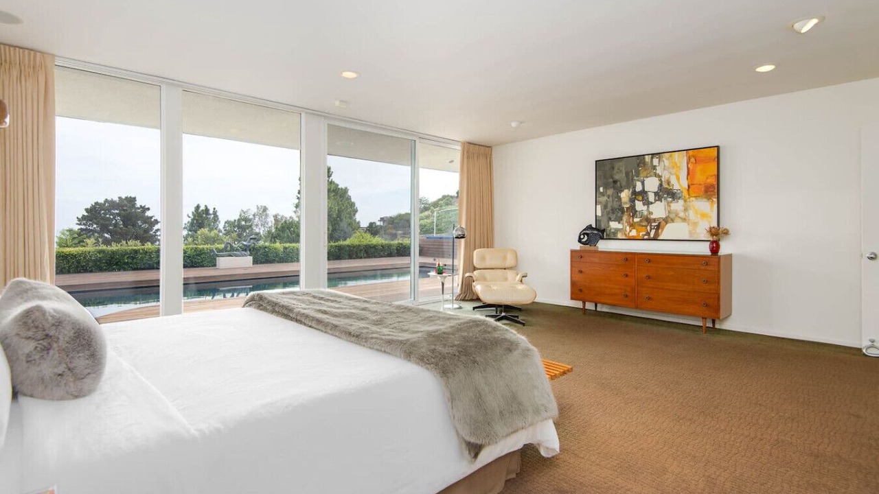 Photo of Bedroom in The Bird Streets