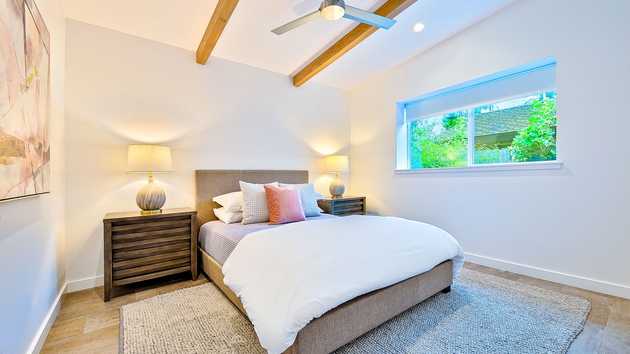 Photo of Bedroom in Cardiff-by-the-Sea