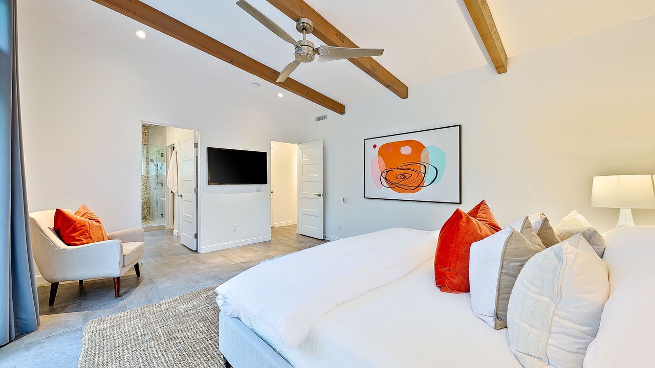 Photo of Bedroom in Cardiff-by-the-Sea
