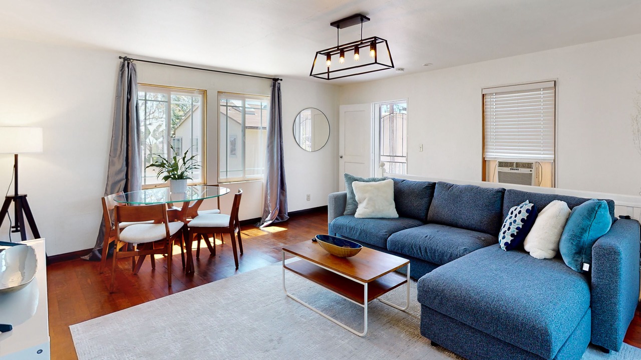 Photo of Livingroom in Village of La Jolla