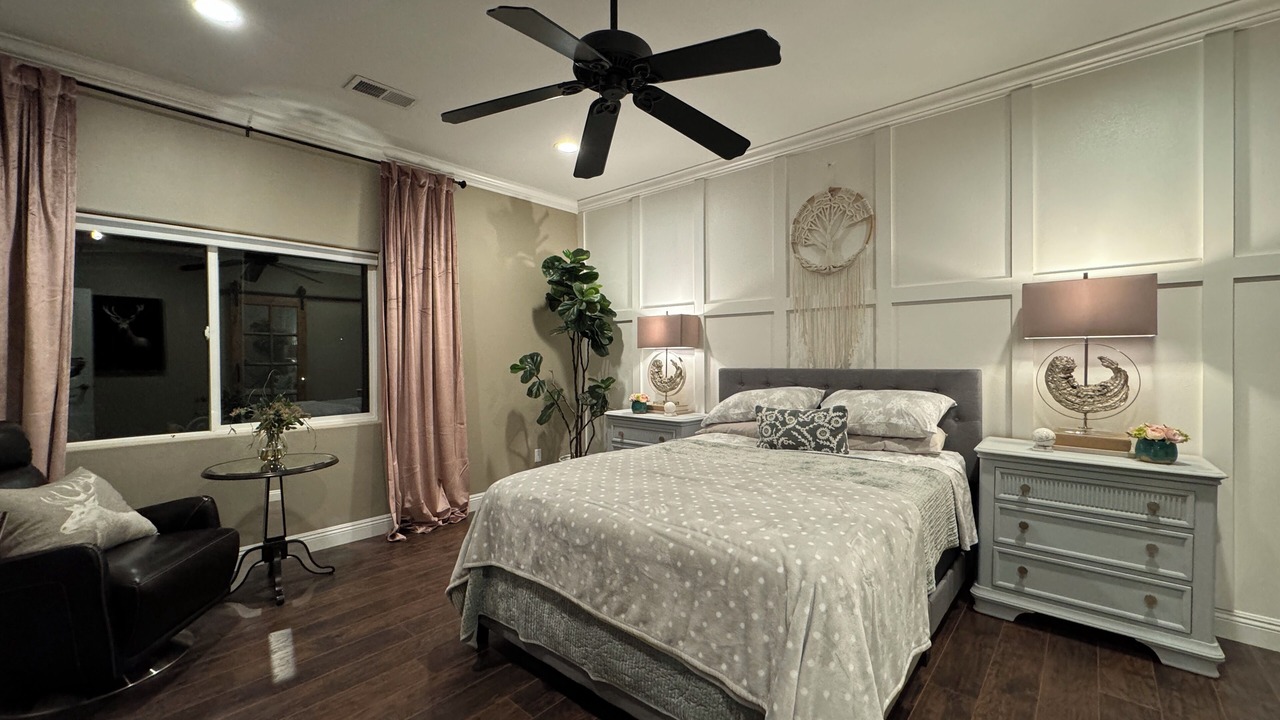 Photo of Bedroom in Corona