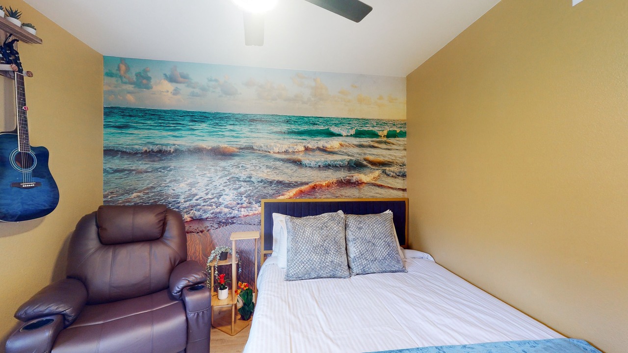 Photo of Bedroom in Lincoln Acres