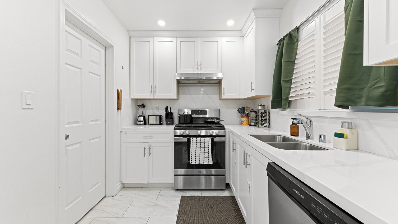 Photo of Kitchen in Northridge
