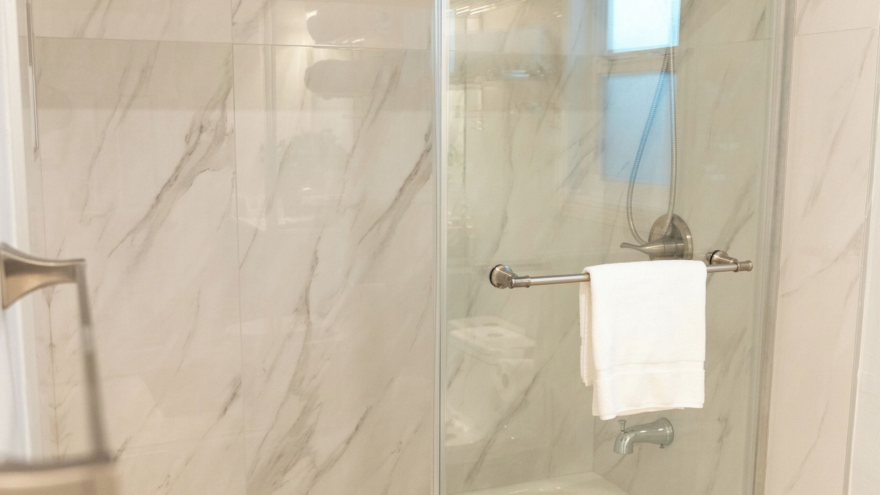 Photo of Bathroom in La Sierra Hills