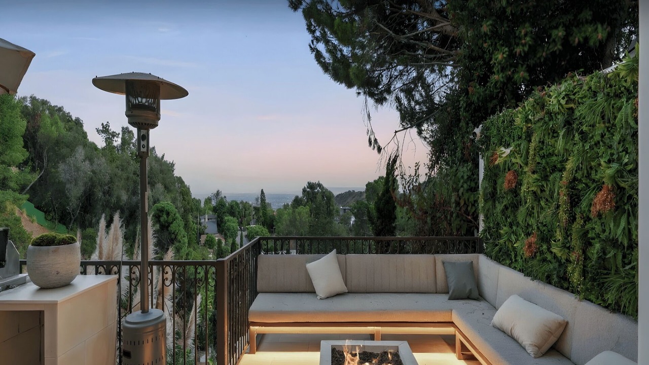 Photo of Patio Balcony in Hollywood Hills