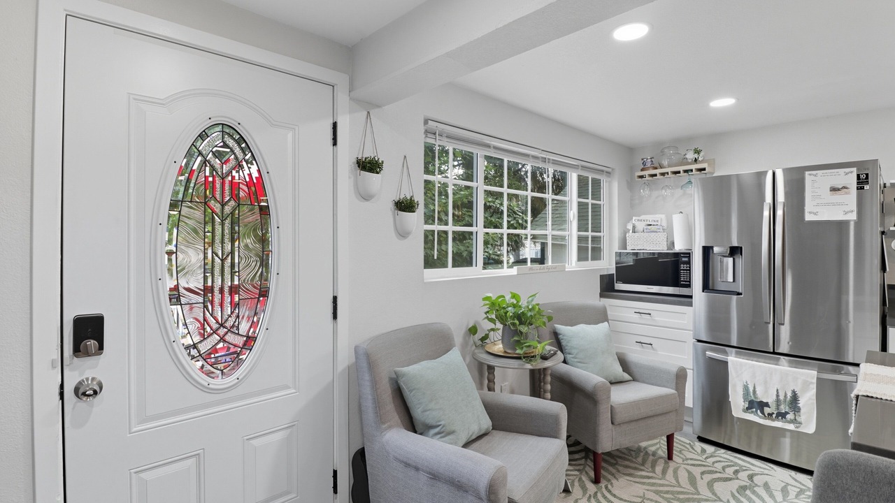 Photo of Bedroom in Running Springs