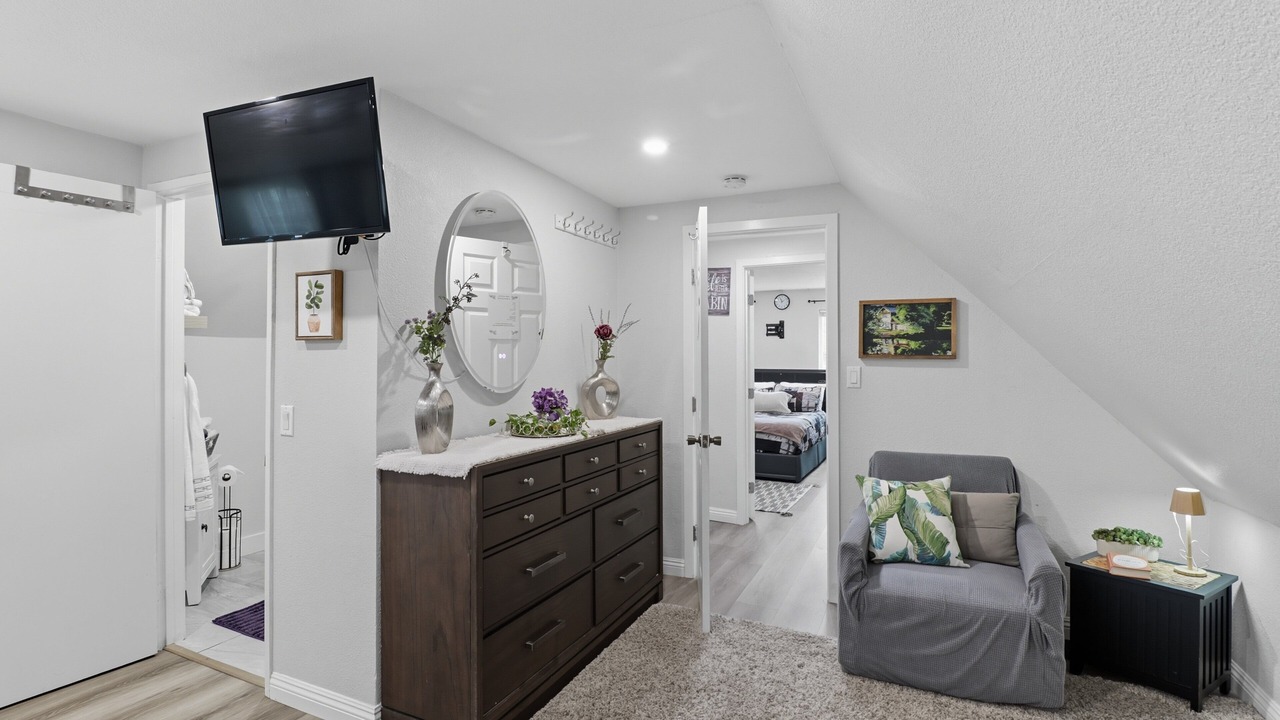 Photo of Bedroom in Running Springs