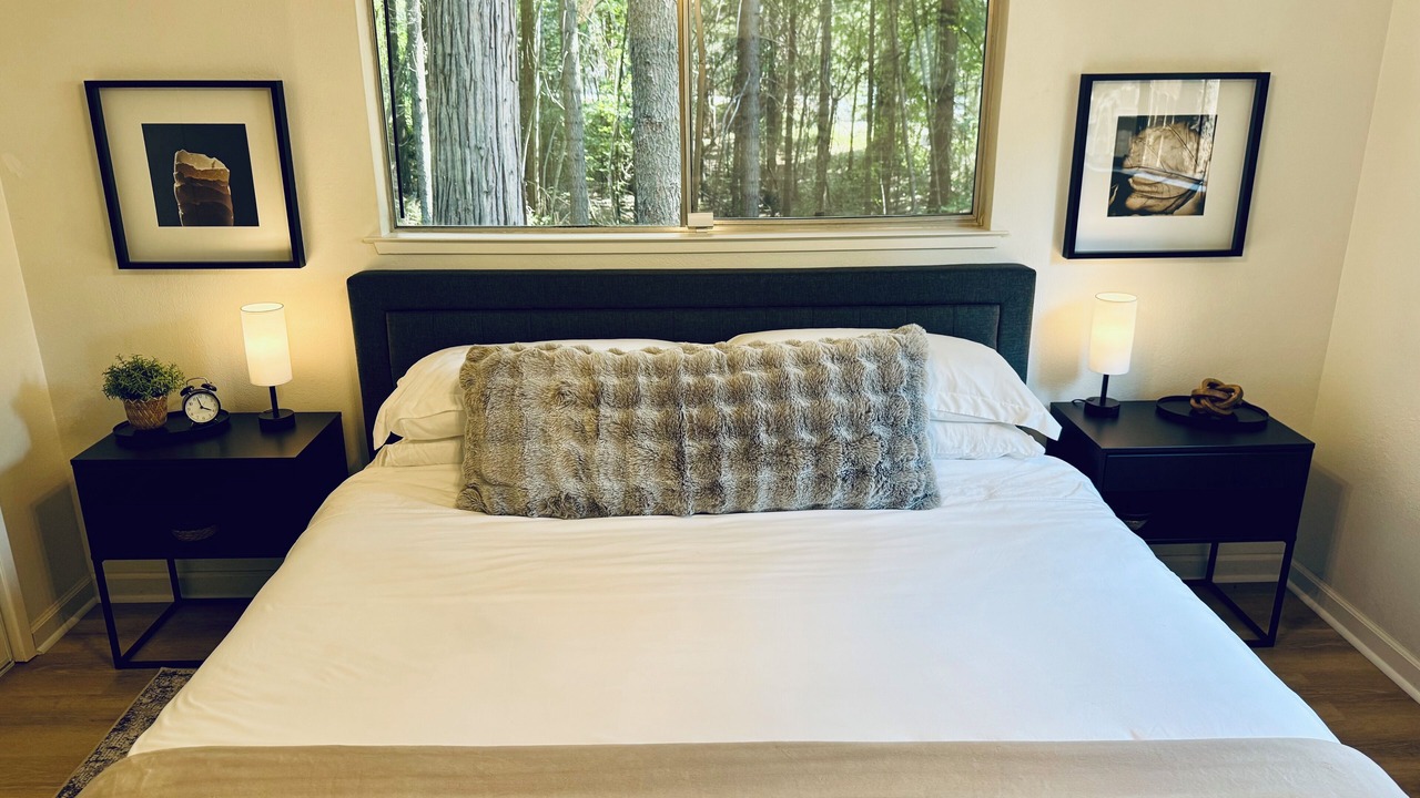 Photo of Bedroom in Apple Hill