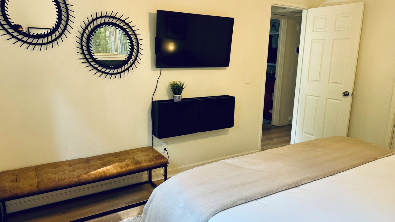 Photo of Bedroom in Apple Hill