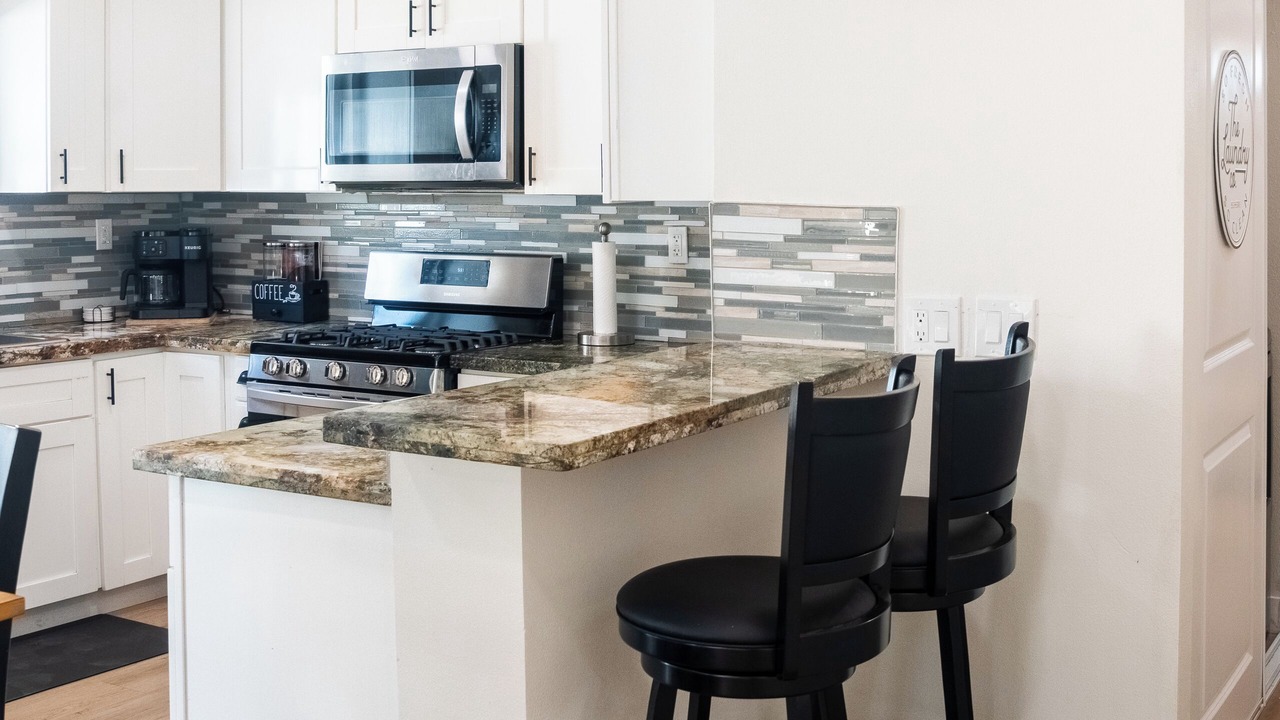 Photo of Kitchen in La Sierra Hills