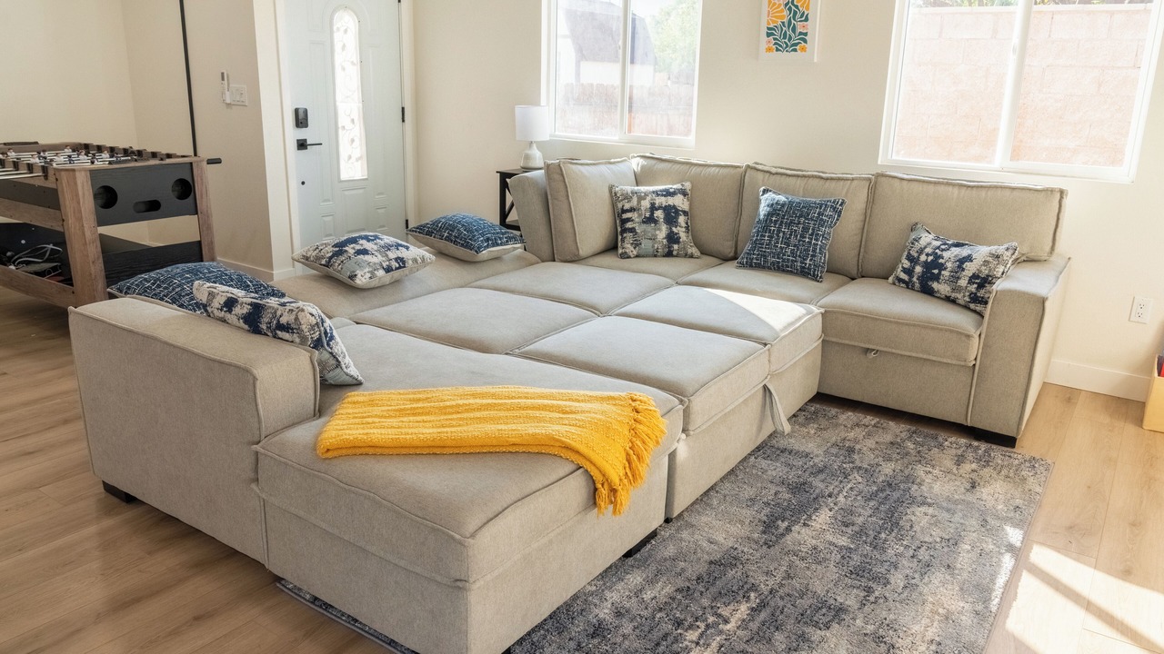 Photo of Livingroom in La Sierra Hills