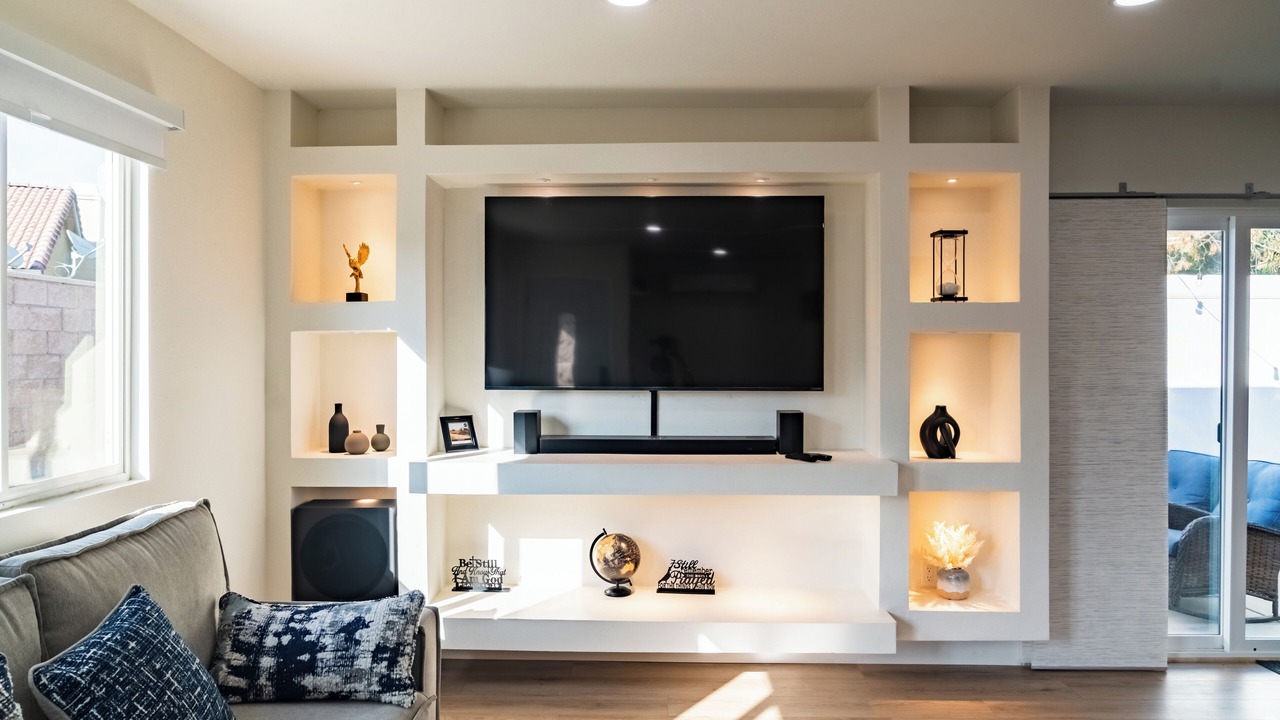 Photo of Livingroom in La Sierra Hills