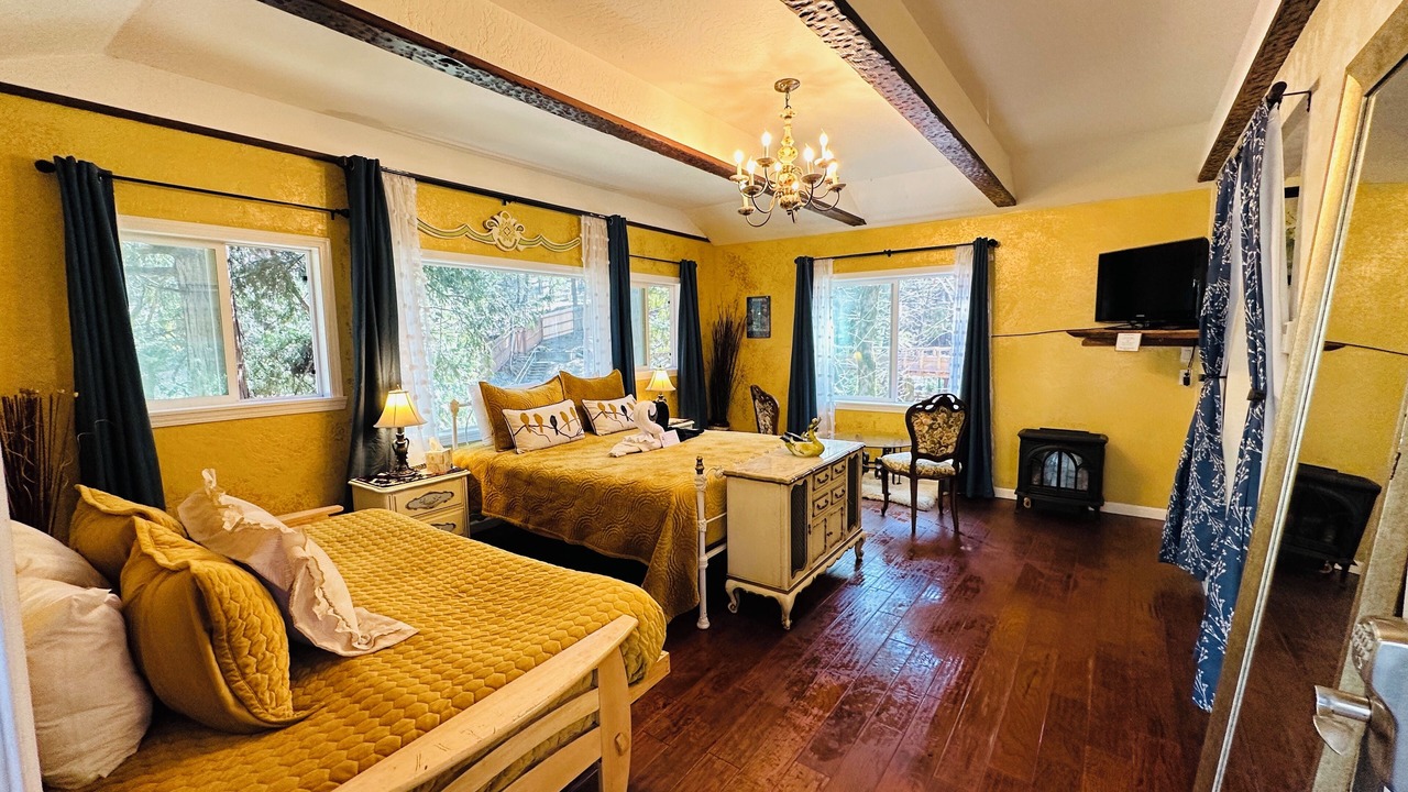 Photo of Bedroom in Nevada City