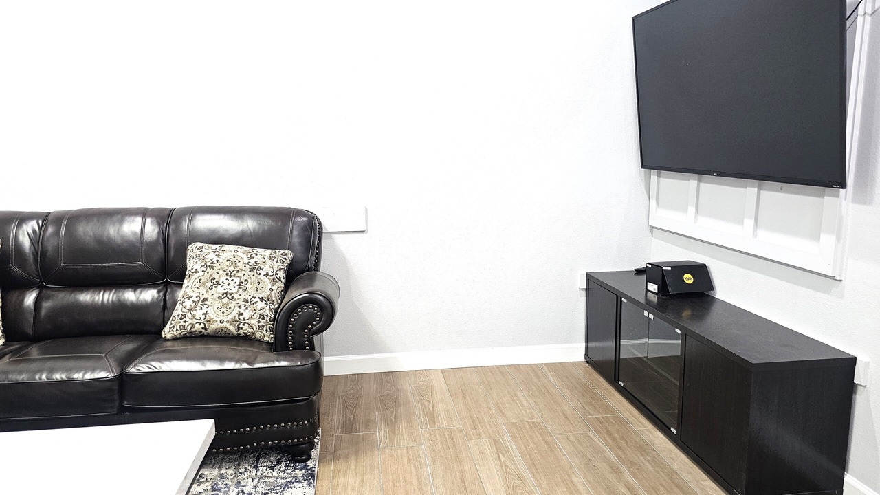 Photo of Livingroom in Hermosa Village