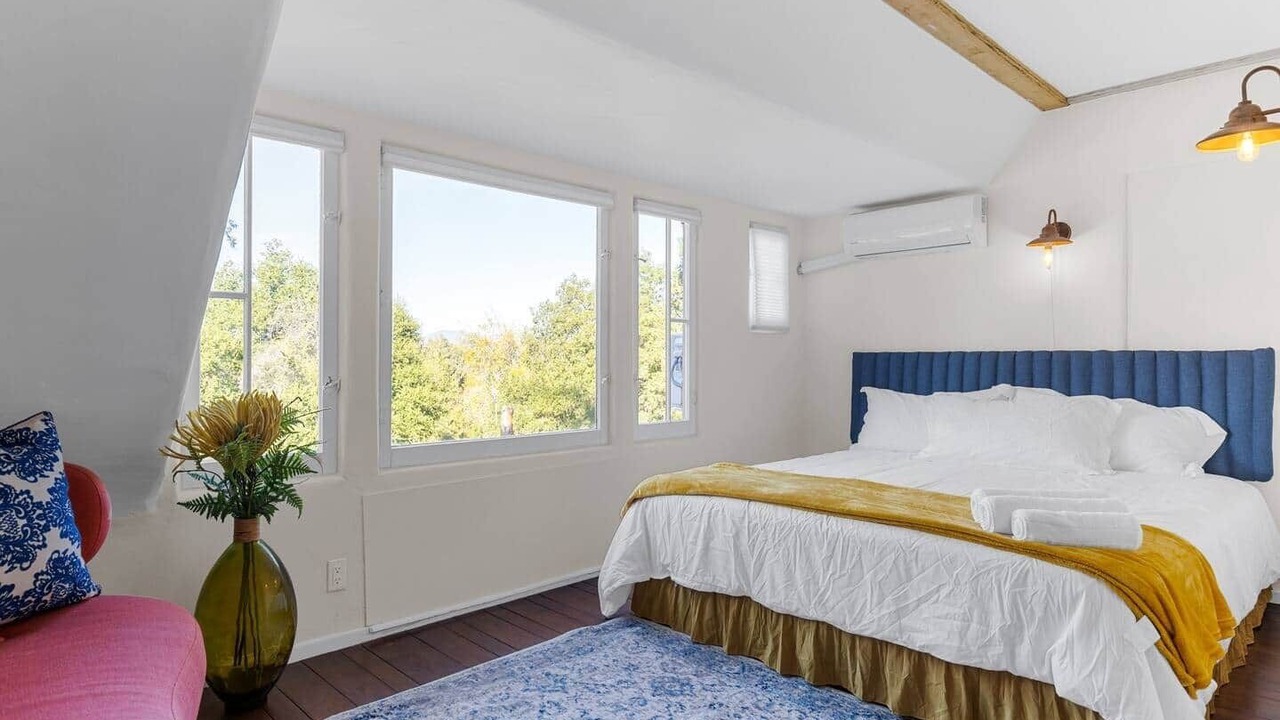Photo of Bedroom in Newhall