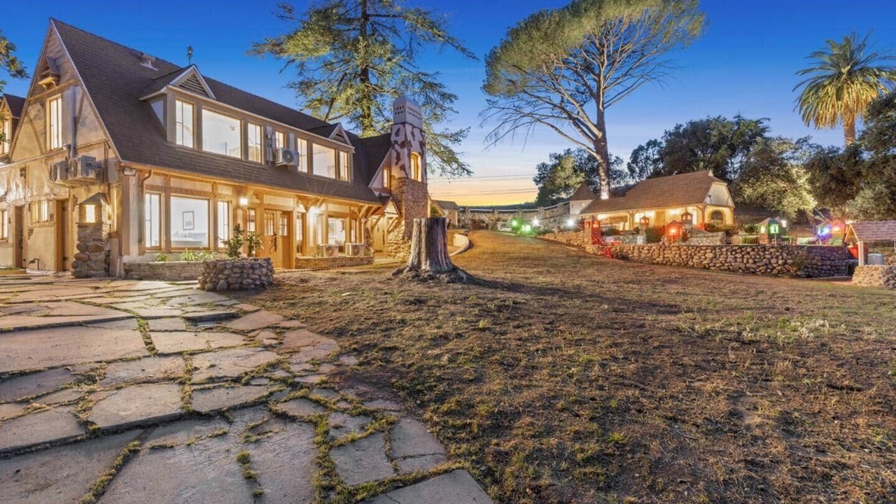 Photo of Outdoor in Newhall