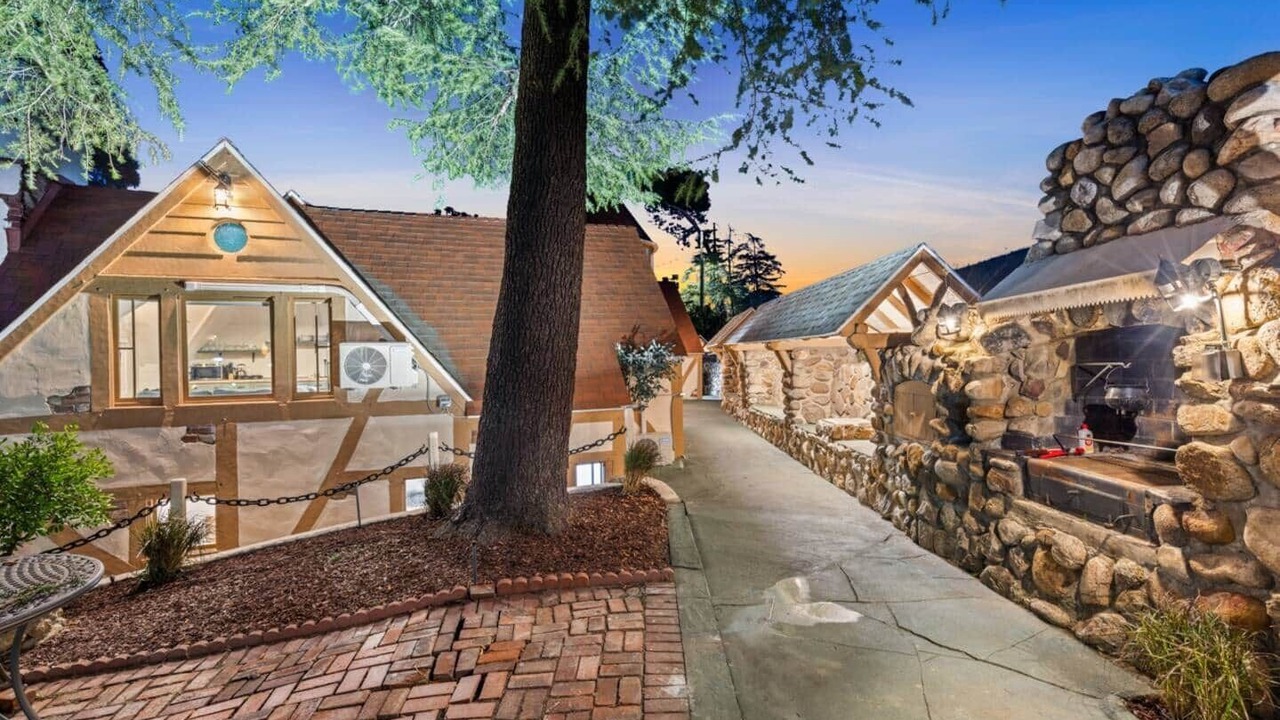 Photo of Patio Balcony in Newhall